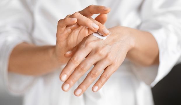 Mevsim geçişlerinde cilt bakımı nasıl olmalı?