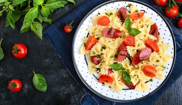 Sucuklu makarna nasıl yapılır?