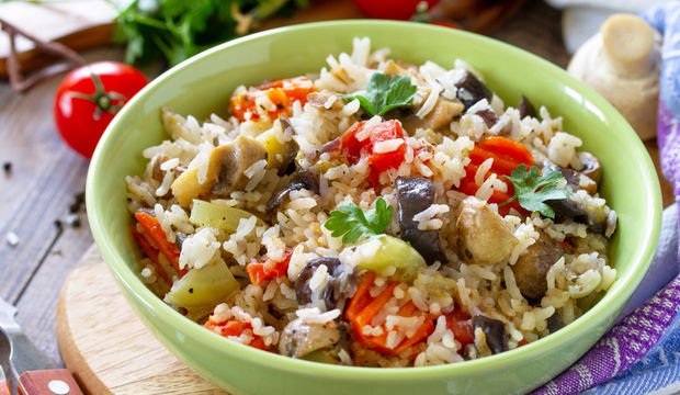 Patlıcanlı ve mozzarella peynirli risotto