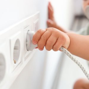 Çocukları ev kazalarından koruyun!