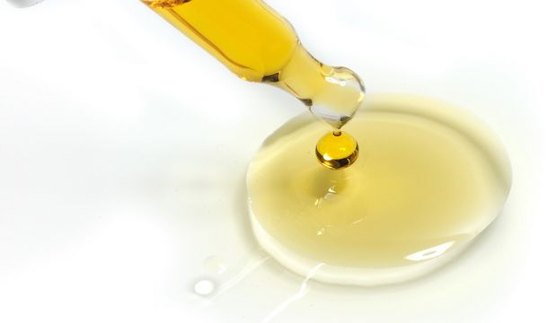 Gençlik iksiri altın iğneler