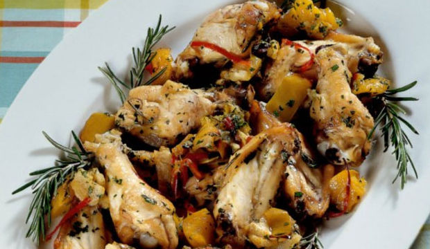 Mango garnitürlü piliç butları (bagetler)