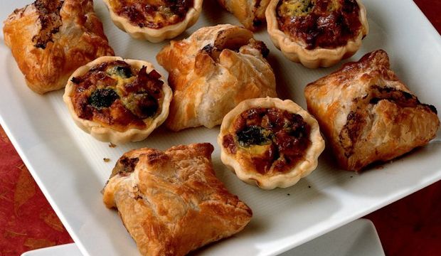 Armutlu, peynirli ve cevizli bohçalar...