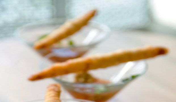 Tatlı ekşi soslu samosa 