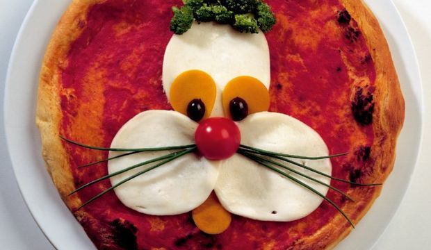 Puppy suratlı pizza