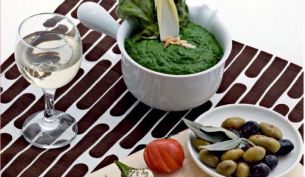 Cenova usulü başlangıç tabağı ve pesto sos