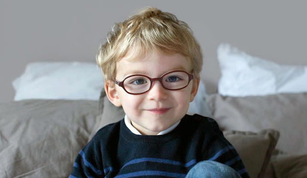 Miyop çocuklar daha zeki!