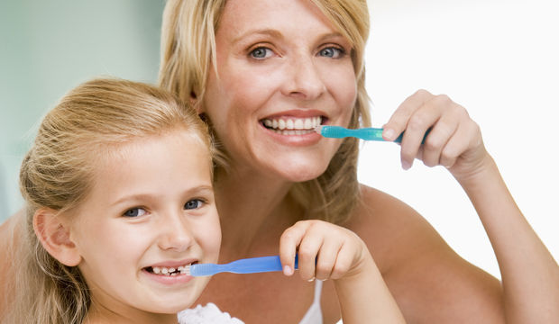 Çocuklarda diş gelişimi ile ilgili anne ve babalara tavsiyeler!