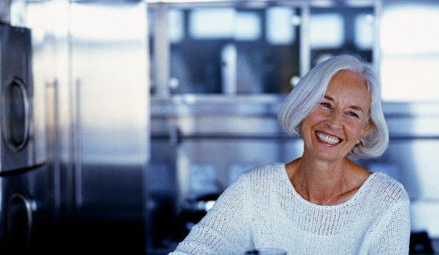 Menopoz döneminde diş sağlığına dikkat