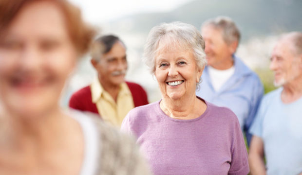 Kalça kırıklarına yol açan düşmeleri önlemenin 7 yolu