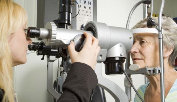 Göze gelen sert darbe 'katarakt' nedeni!