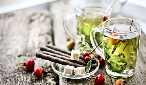 Bahar yorgunluğunu bitki çayları ile atın