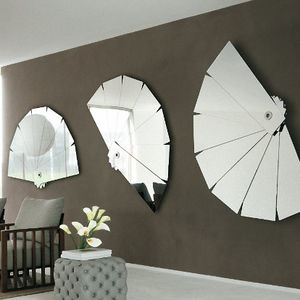 Ev dekorasyonunun vazgeçilmezi aynalar