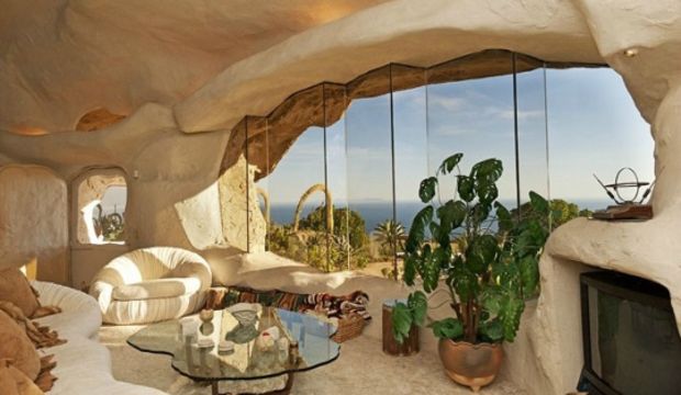 Malibu'da taş devrini yaşatan ev