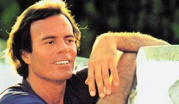 Julio Iglesias kaç kadınla yattı?
