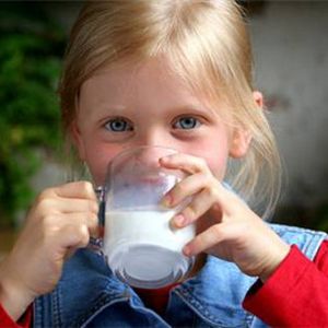 İnek sütü büyüme ve gelişme geriliği nedeni olabilir mi?