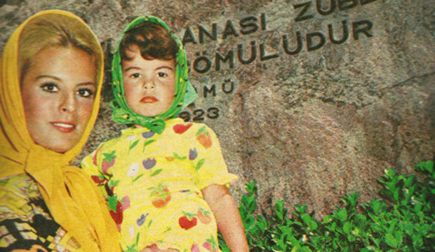 Anneler Günü'nü Hülya Koçyiğitle geçirmek isteyenlere...