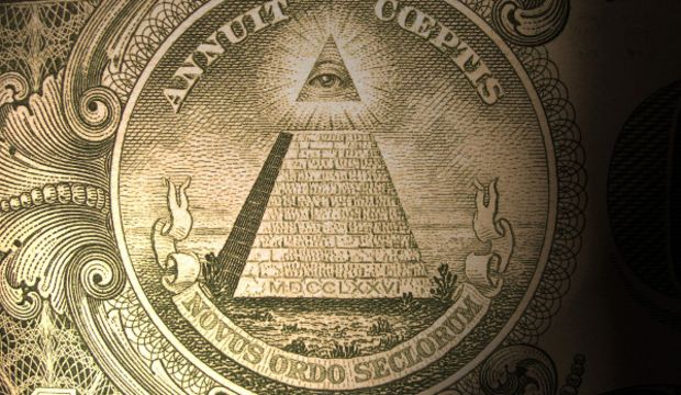 Herkesin merak ettiği "Illuminati" gerçeği ve bu örgütün Hollywood'a etkisi