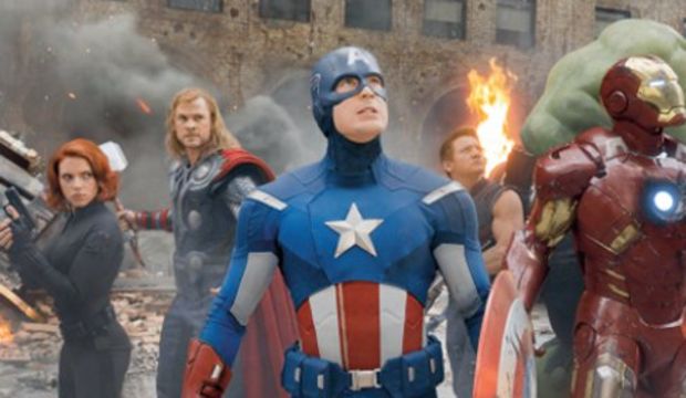 ‘Yenilmezler’ yine zirvede