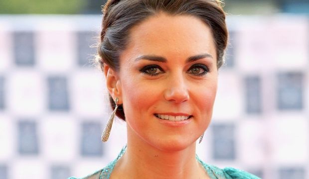 Cambridge Düşesi Catherine'in ayakkabısı