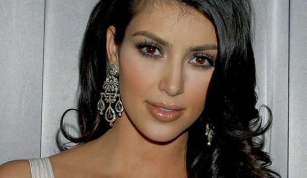 Kim Kardashian ve sevgilisi Kanye West, Paris’te tatilde!