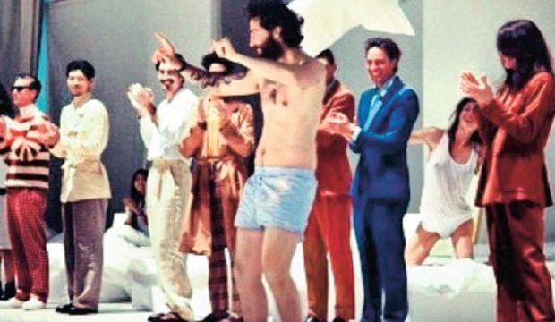 Ümit Benan kendini aştı...