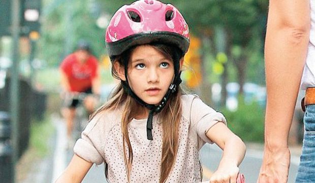 Suri çocuk gibi yaşamaya başladı!