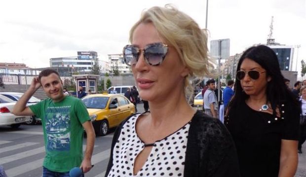 Seda Sayan’dan şehit ailelerine anlamlı destek!
