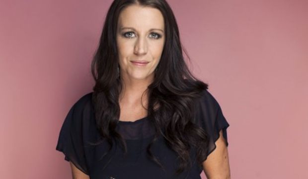 Bieber’ın annesi hayatını yazdı!