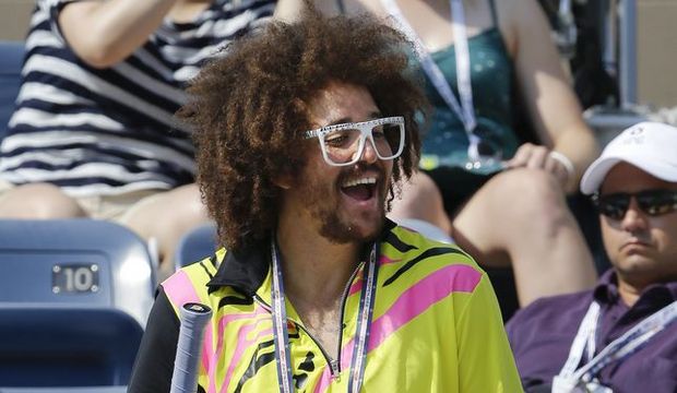 Tenis oynamadan konsere çıkmıyor!