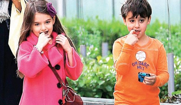 Suri Cruise: “Hadi buluşalım!”