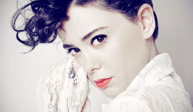 Duygu Yetiş: Dikiş de dikerim, afiş de yaparım