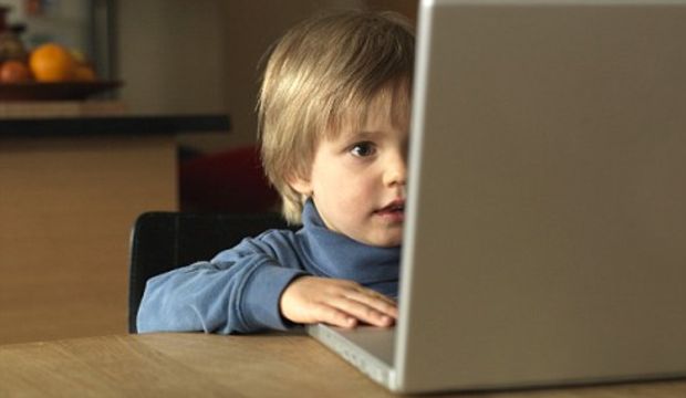 İlgisizlik gençleri internete itiyor!