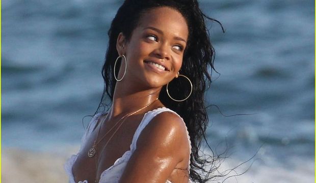 Ülkesini tanıtıyor!