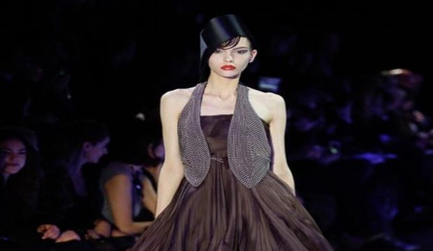 Armani Privé 2013 Haute Couture İlkbahar Yaz Koleksiyonu...
