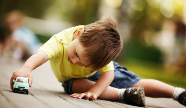 Oyuncaklara boşa para harcamayı bırakmanın 3 yolu!