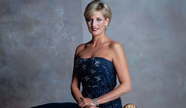 Diana’nın elbiseleri satılıyor!