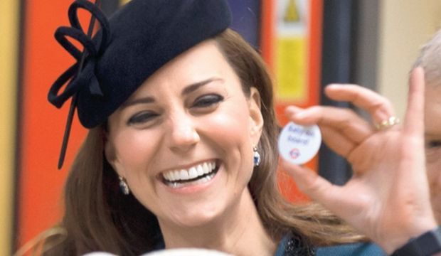 Düşese "Bebek Yolda" rozeti!