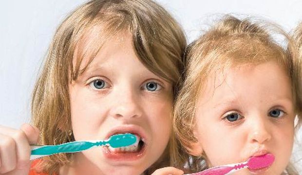 100 çocuktan 84’ü dişini fırçalamıyor!