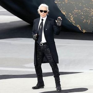 Karl’ın eli