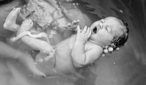 Suda doğumun faydaları nelerdir?