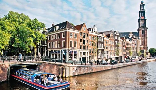 Çok yönlü bir portre Amsterdam...