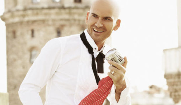 Altay: "Albümde sevginin her hali var!"