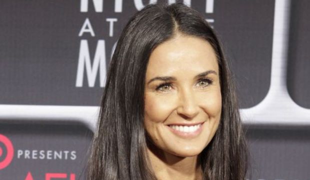 Boşanmak için servet istiyor!