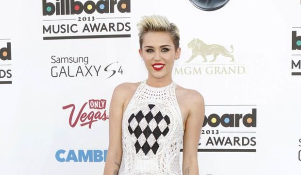 Yüzüğüm olmadan asla!