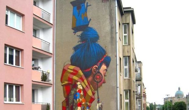 Kadıköy’de tuval duvarlar!