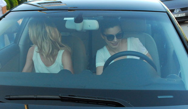 Merve Boluğur trafikte