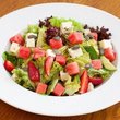 Otlu peynirli karpuz salatası