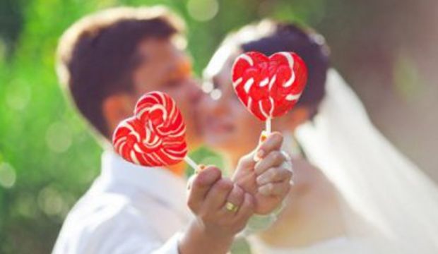 Gelin ve Damat’tan anı: Nikâh Şekeri