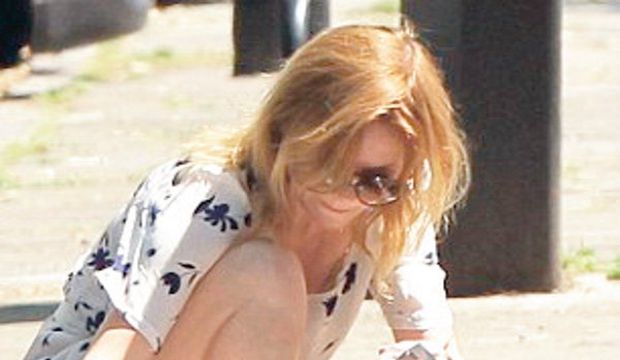 Gazetecilere rezil oldu!